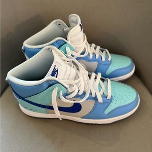 Dunk High ‘I Got Next’ Size 9.5M.